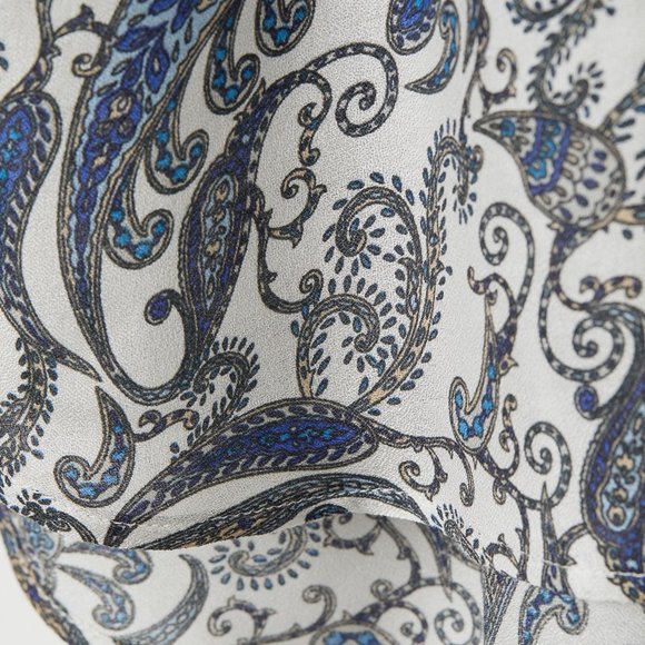 White/Paisley-Patterned V-Neck Blouse - Women's US Size 2 - Picture 3 of 5